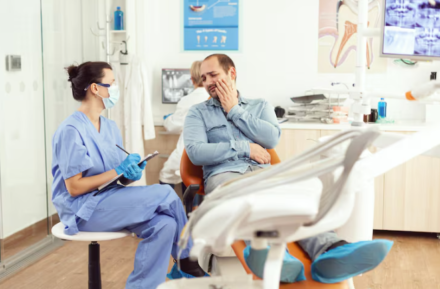 How A Family Dentist Helps With Emergency Situations