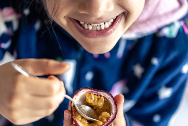 6 Snack Swaps That Protect Children’s Teeth