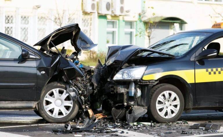 4 Ways Insurance Companies Try to Undermine Your Taxi Accident Claim