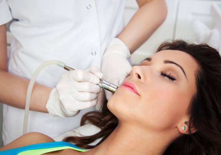 How Many Laser Skin Resurfacing Sessions Are Needed for Optimal Results?