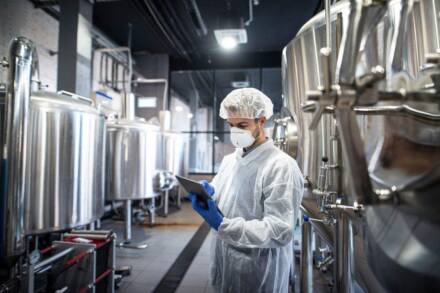 The Benefits of Working with a Powder Supplement Manufacturer