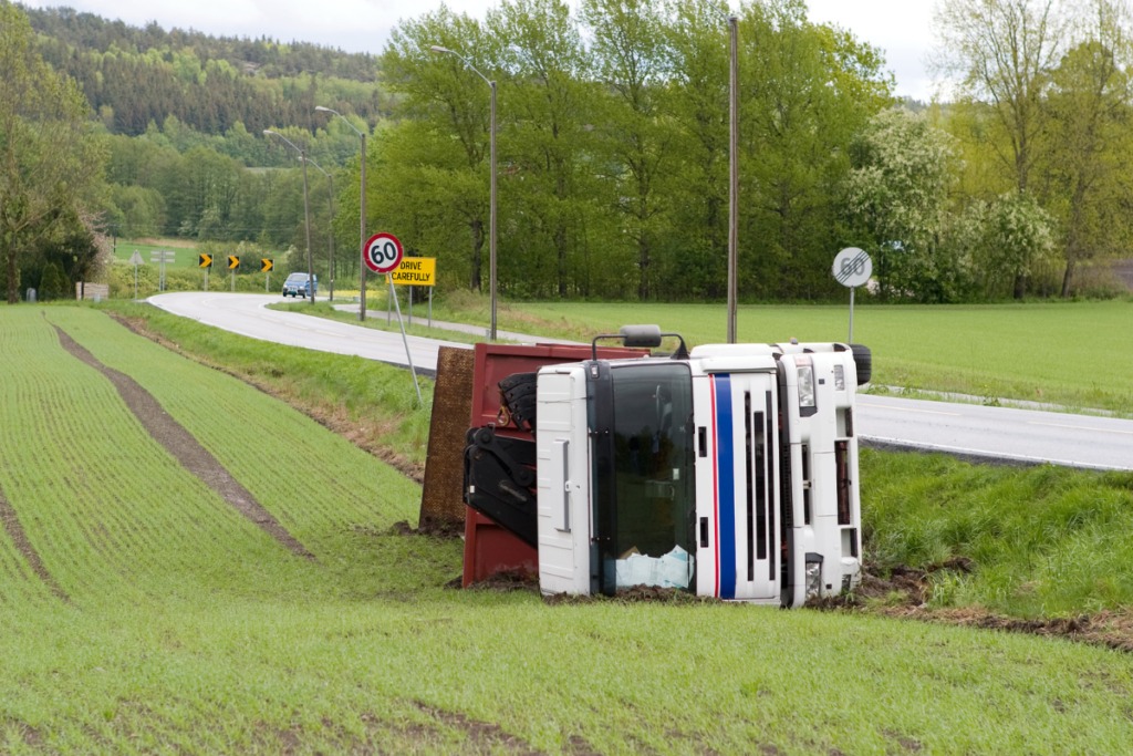 The Role of HOS Violations in Preventing Truck Accidents