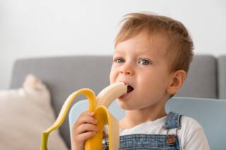Introducing New Food Textures to Toddlers: Tips for Parents