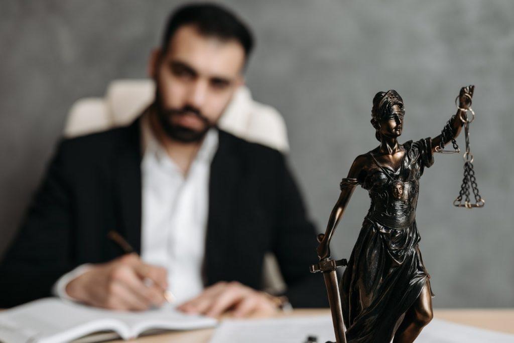 The Importance of Hiring a Personal Injury Lawyer