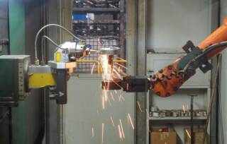 Embracing Industrial Automation: Revolutionizing Efficiency in the Modern Manufacturing Landscape