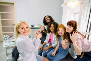 How Family Dentists Help Parents And Teens Navigate Cosmetic Options