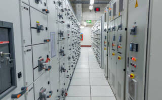 How Modern Power Management Systems Deal with Voltage Instability