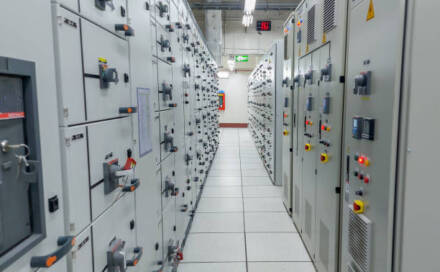How Modern Power Management Systems Deal with Voltage Instability
