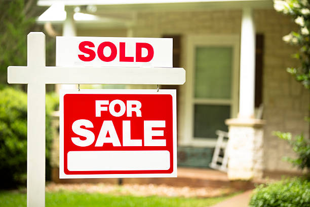 Confidently Selling Your Home Without an Agent: A Guide to Going FSBO the Smart Way