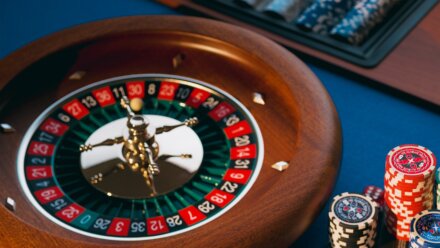 How Online Casinos Are Innovating with AI and Virtual Reality
