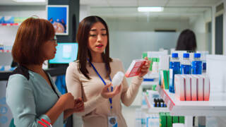 When Should Your Pharmaceutical Brand Consider a New Distributor?