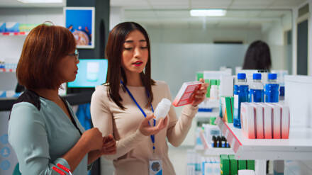 When Should Your Pharmaceutical Brand Consider a New Distributor?