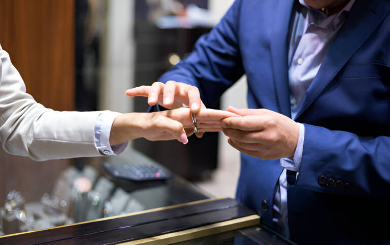 Why Custom Engagement Rings Are Gaining Popularity