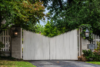 Why Vineyard Property Owners Need Expert Help With AP/AR Maintenance