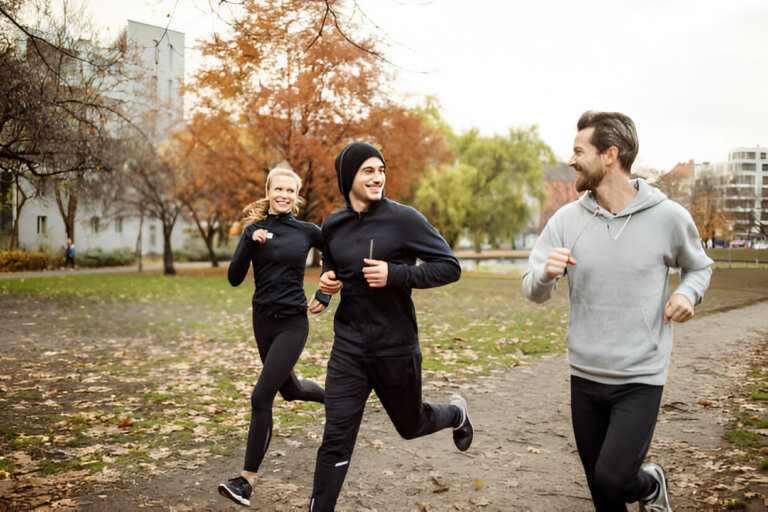Why the Right Hoodie Can Improve Your Exercise Performance